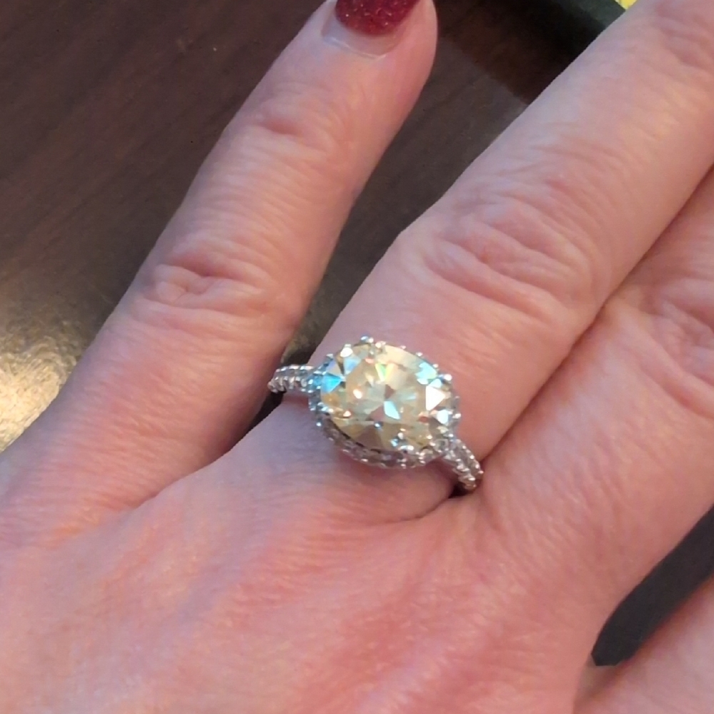 Elegant SW 925 CZ Stamped Silver Women's Ring
